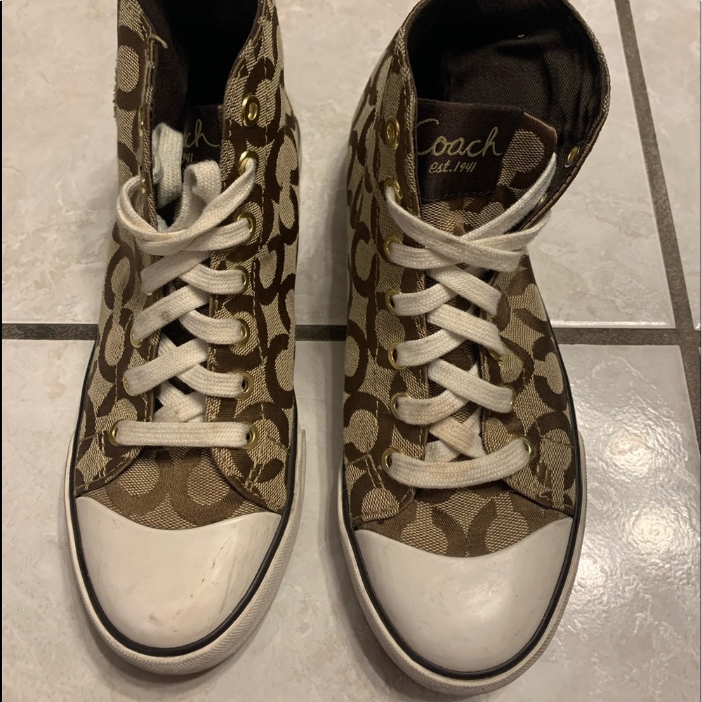 Lady coach high top tennis